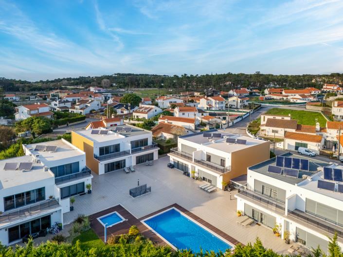 Image No.29-4 Bed Villa / Detached for sale