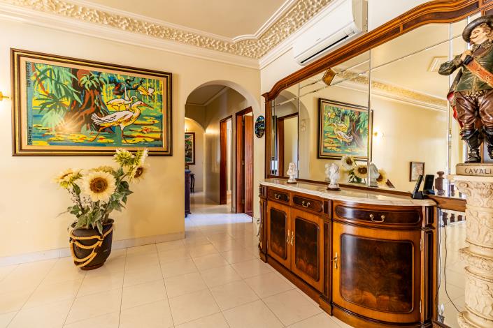 Image No.10-5 Bed Country House for sale