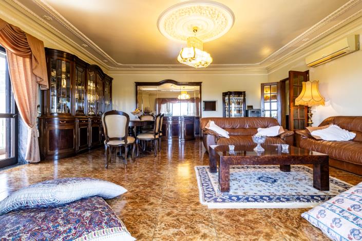 Image No.12-5 Bed Country House for sale