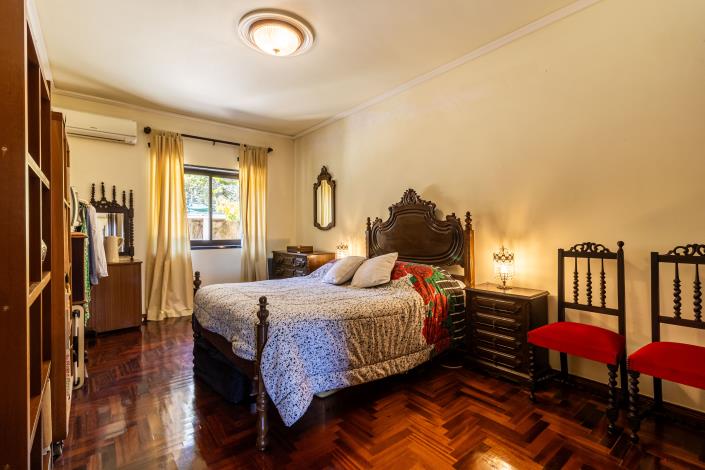 Image No.15-5 Bed Country House for sale