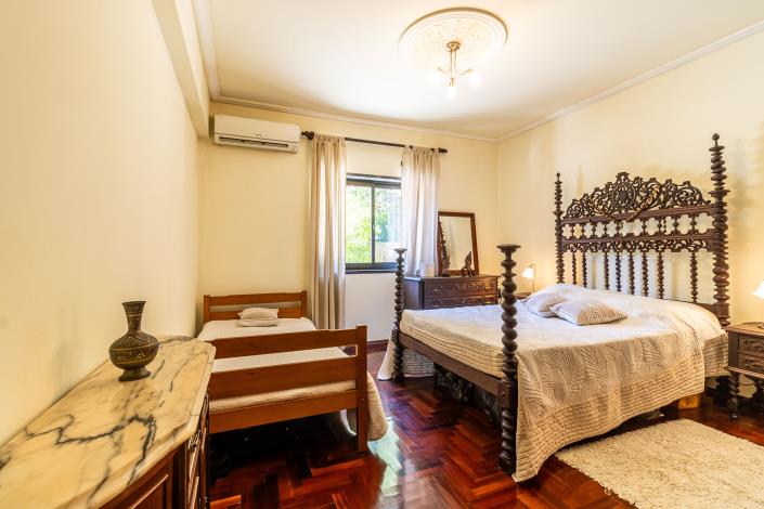 Image No.21-5 Bed Country House for sale