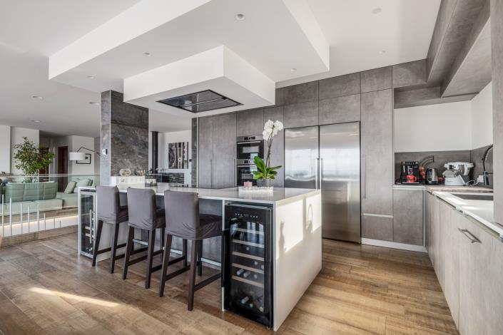 Image No.13-10 Bed Villa / Detached for sale