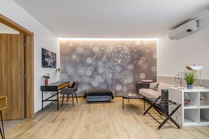 Image No.27-10 Bed Villa / Detached for sale