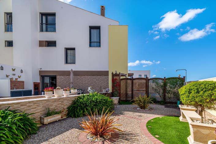 Image No.28-3 Bed House for sale