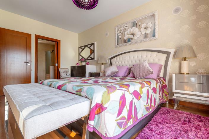 Image No.19-3 Bed House for sale