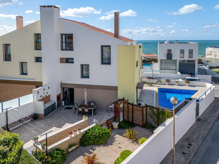 Image No.6-3 Bed House for sale