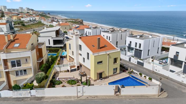 Image No.37-3 Bed House for sale