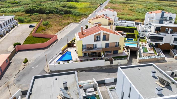 Image No.36-3 Bed House for sale