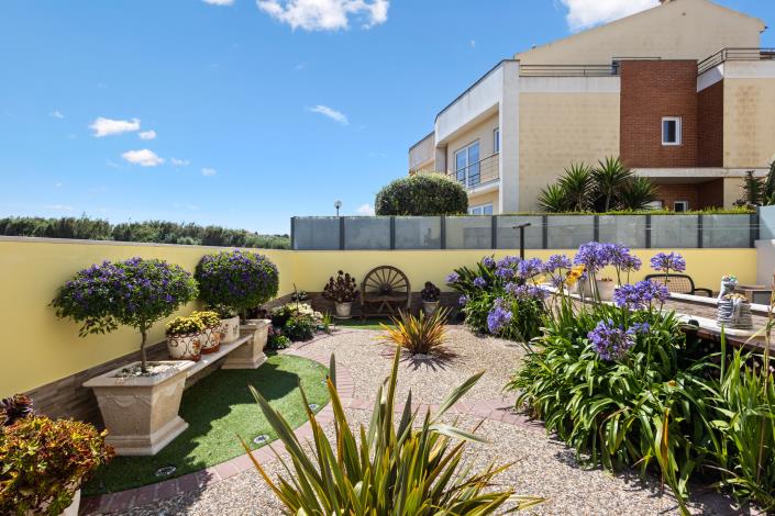 Image No.7-3 Bed House for sale