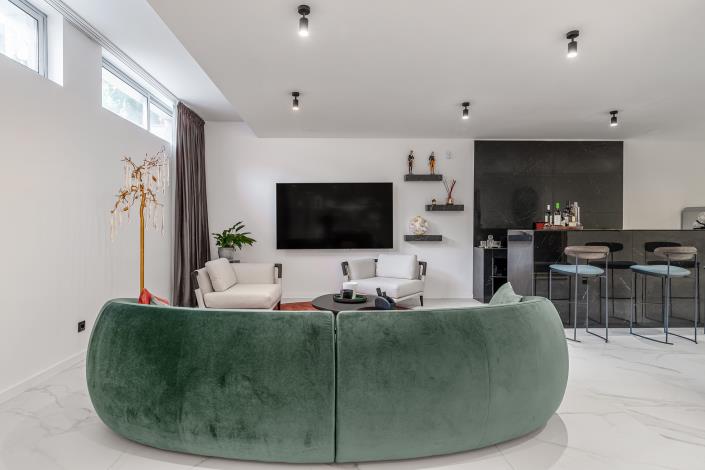 Image No.34-5 Bed Villa for sale