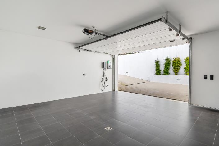 Image No.37-5 Bed Villa for sale