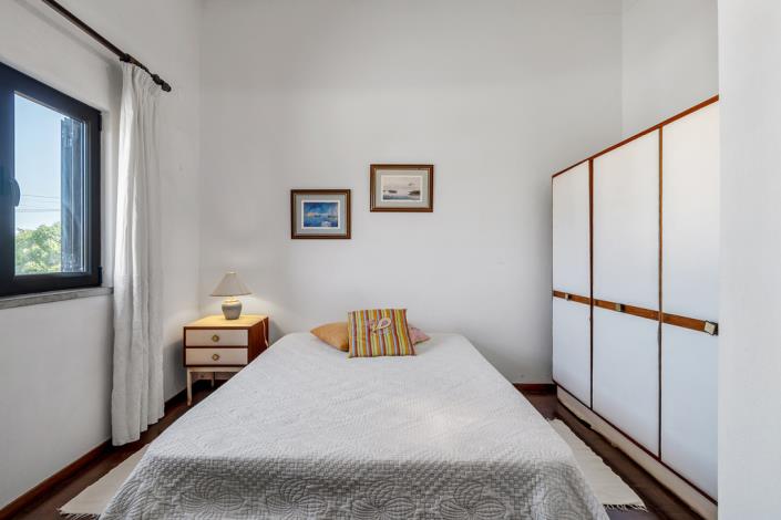 Image No.32-6 Bed House for sale