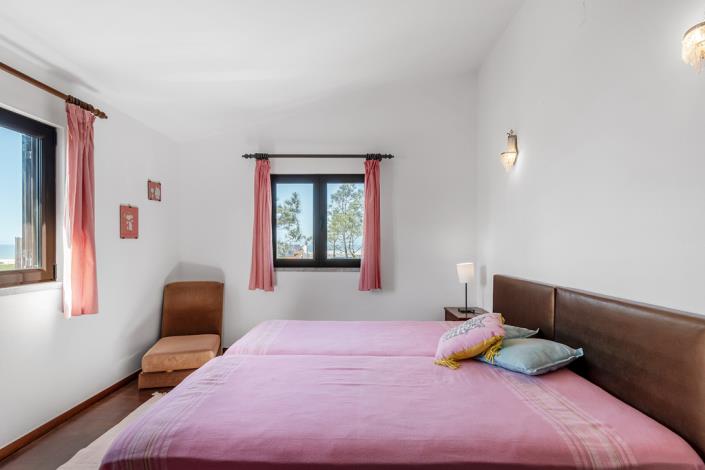 Image No.33-6 Bed House for sale