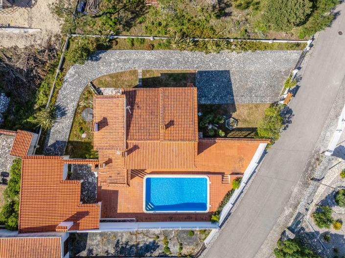 Image No.18-6 Bed House for sale