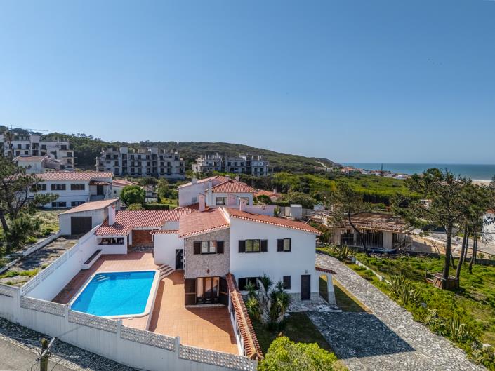 Image No.14-6 Bed House for sale