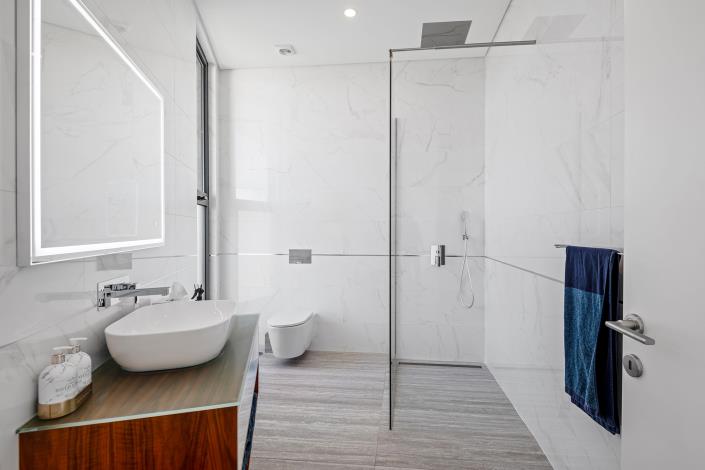 Image No.12-4 Bed Villa / Detached for sale