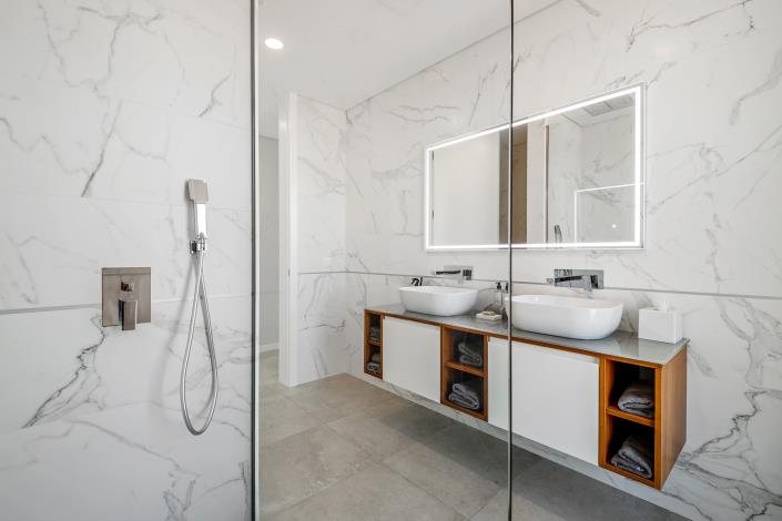 Image No.24-4 Bed Villa / Detached for sale