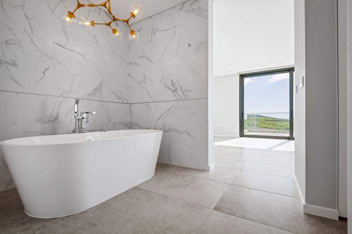 Image No.17-4 Bed Villa / Detached for sale