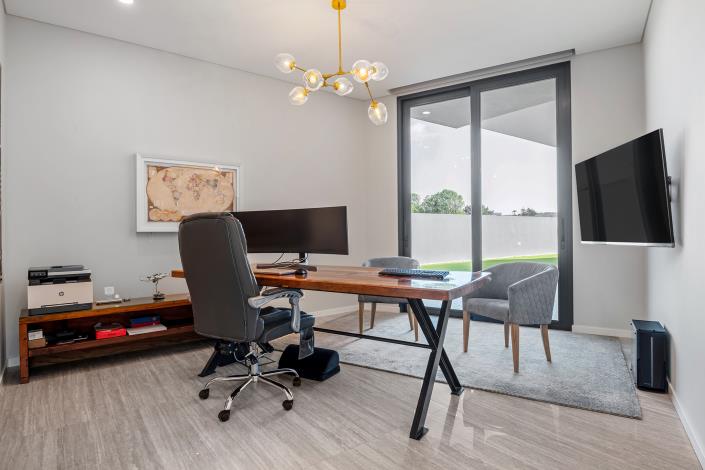 Image No.13-4 Bed Villa / Detached for sale