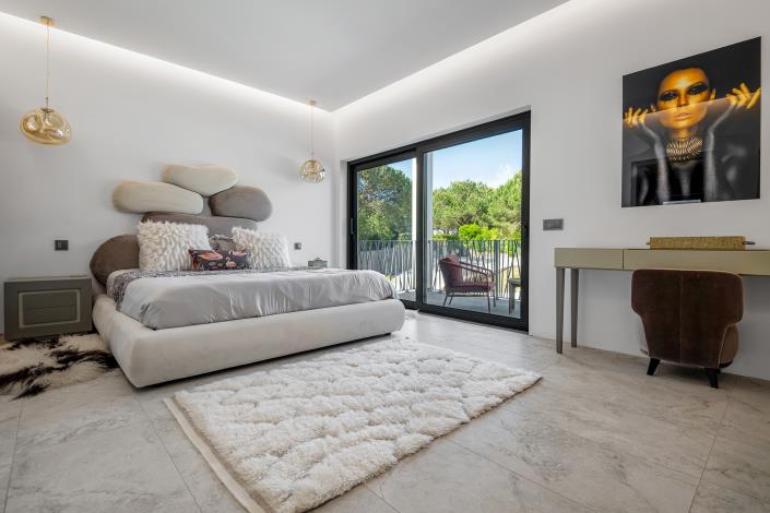 Image No.19-5 Bed Villa for sale