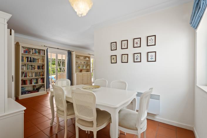 Image No.15-3 Bed Villa for sale