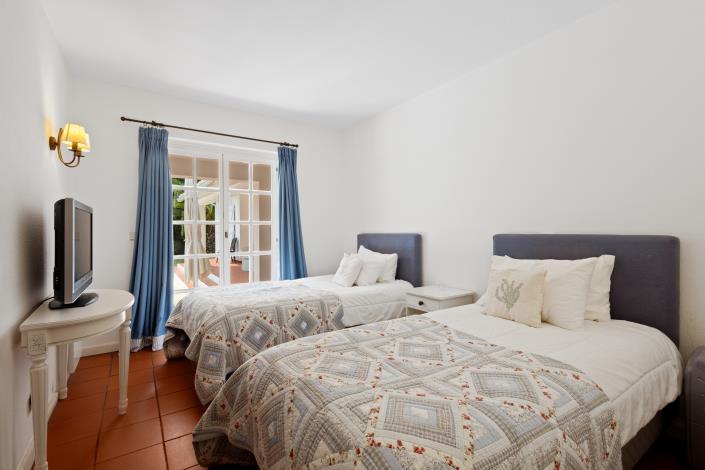 Image No.19-3 Bed Villa for sale