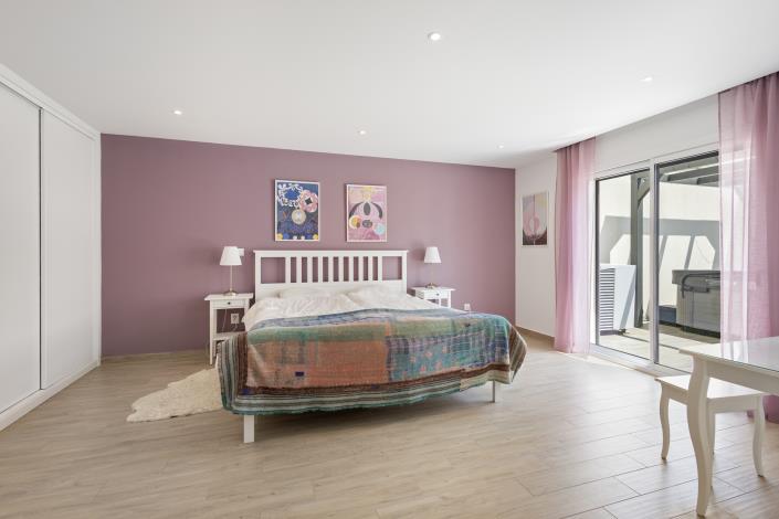 Image No.27-4 Bed Apartment for sale