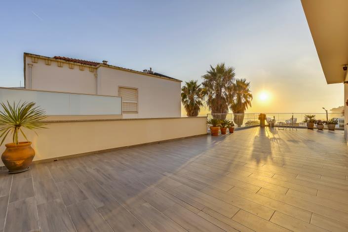 Image No.31-4 Bed Apartment for sale