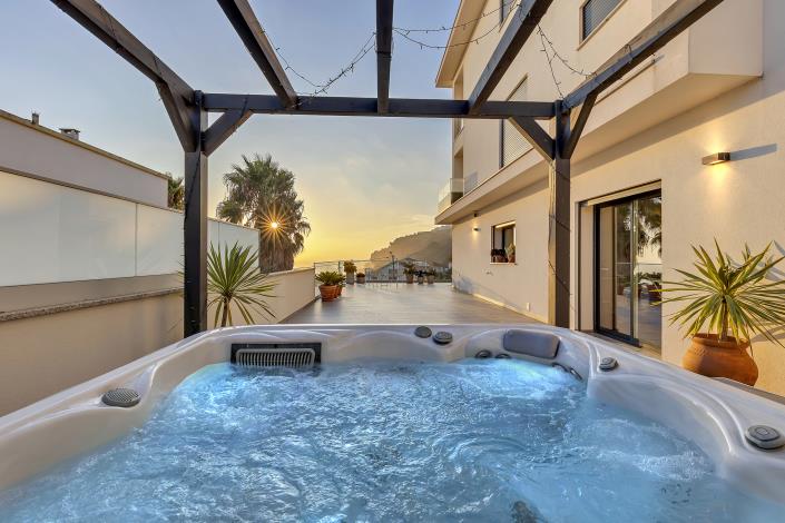 Image No.28-4 Bed Apartment for sale