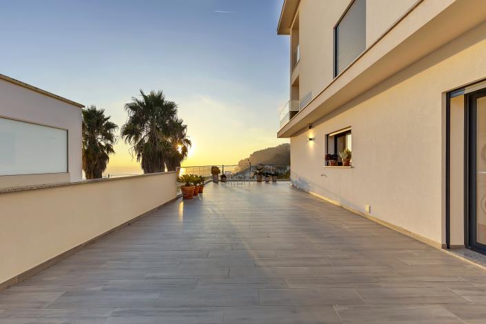 Image No.32-4 Bed Apartment for sale