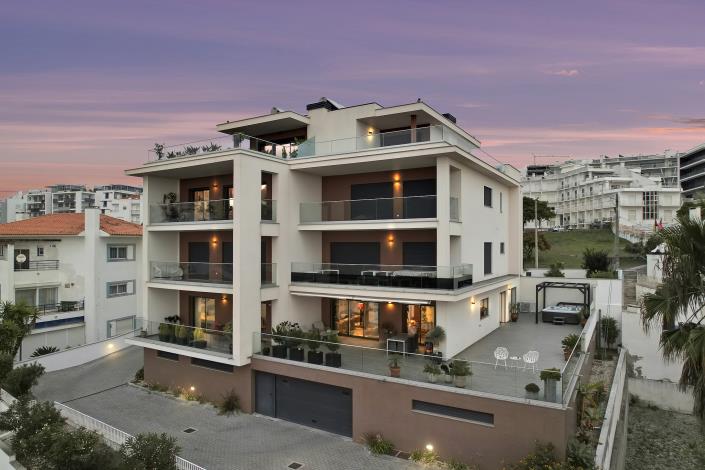 Image No.4-4 Bed Apartment for sale