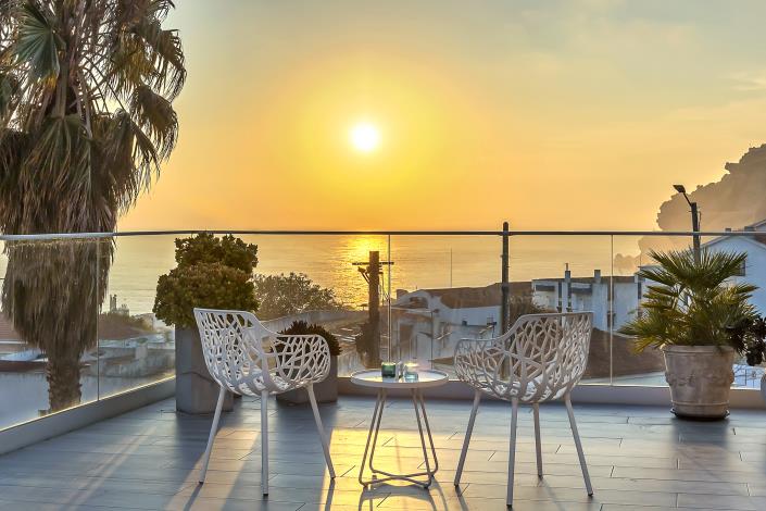 Image No.2-4 Bed Apartment for sale