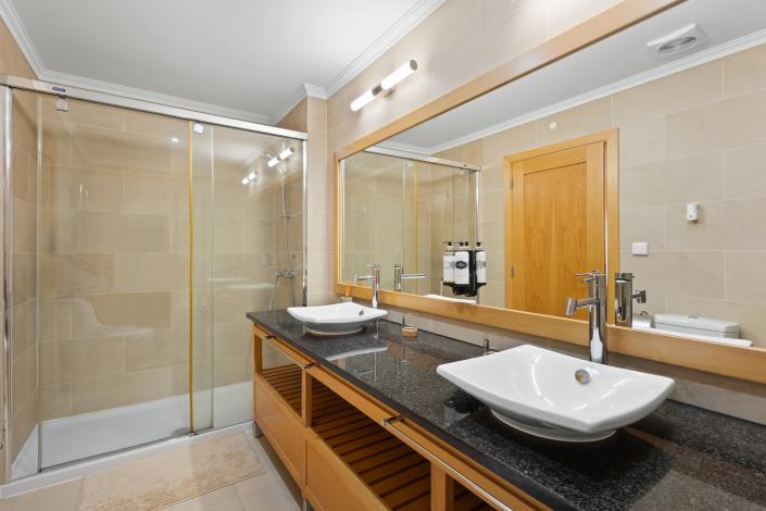 Image No.24-2 Bed Apartment for sale