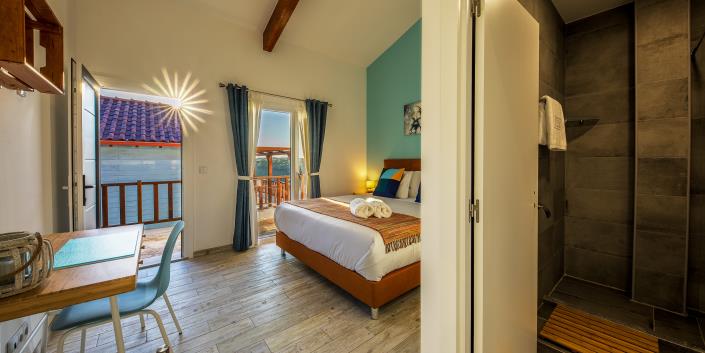 Image No.6-8 Bed Country Property for sale