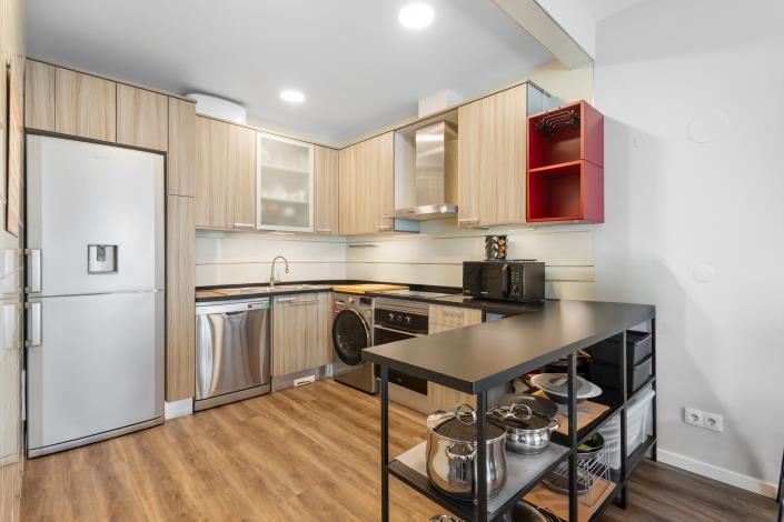 Image No.10-3 Bed Apartment for sale