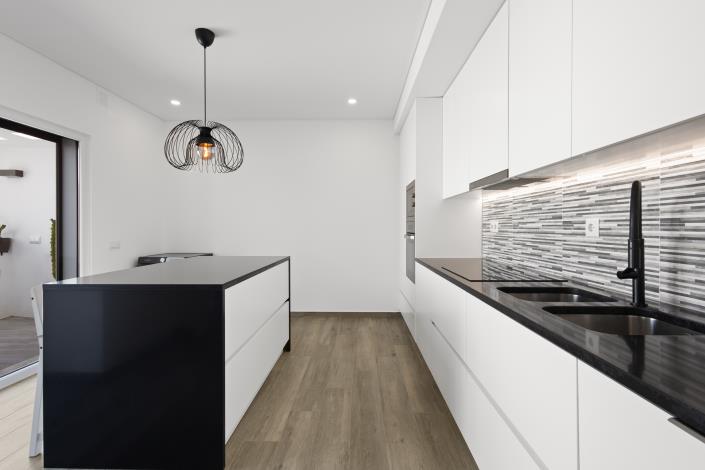 Image No.8-3 Bed Villa for sale