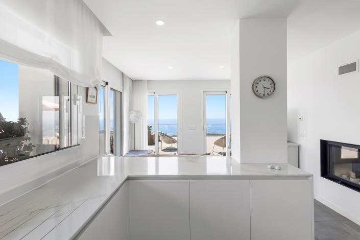 Image No.14-2 Bed Apartment for sale