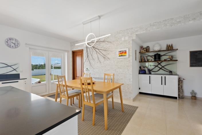 Image No.17-5 Bed Villa for sale