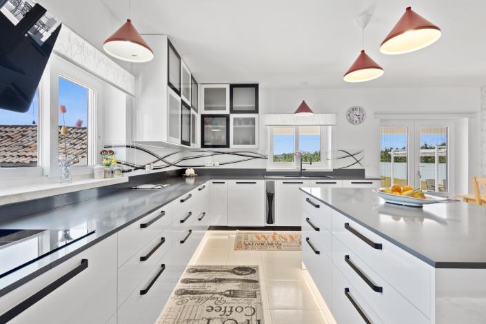 Image No.15-5 Bed Villa for sale