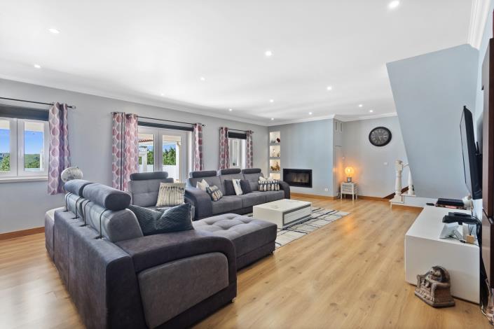 Image No.12-5 Bed Villa for sale