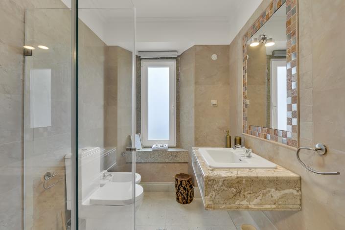 Image No.27-6 Bed Country House for sale