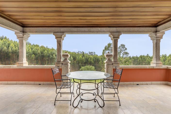 Image No.23-6 Bed Country House for sale