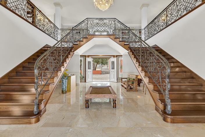 Image No.14-6 Bed Country House for sale