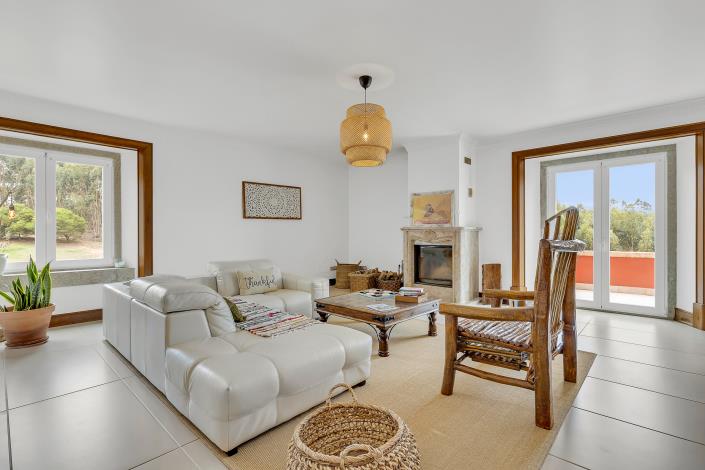 Image No.32-6 Bed Country House for sale