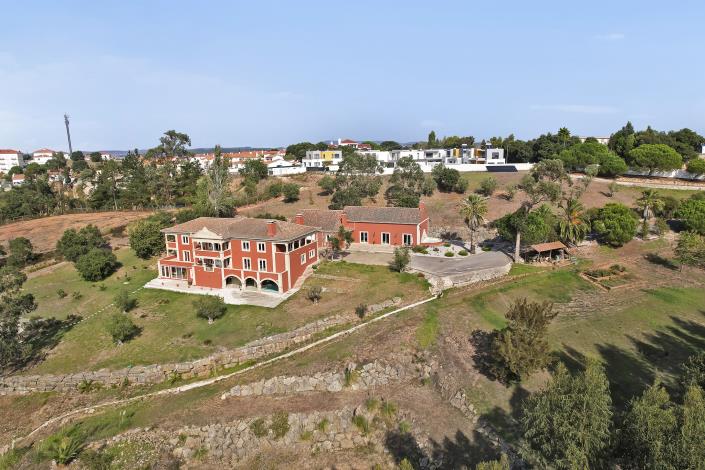 Image No.8-6 Bed Country House for sale