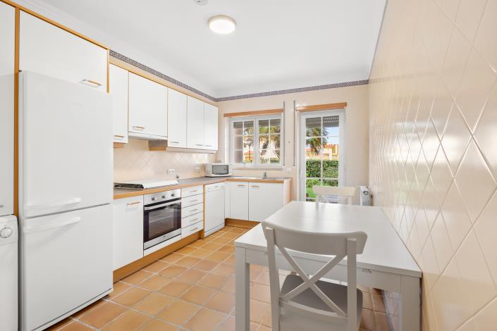 Image No.11-3 Bed Apartment for sale