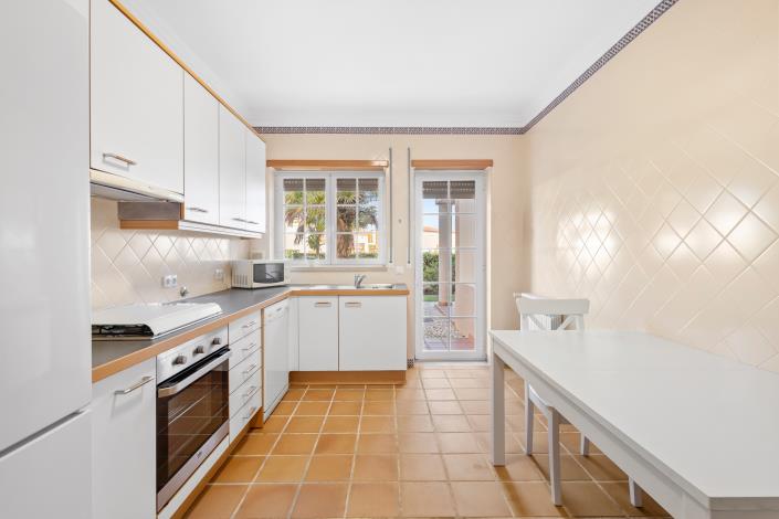 Image No.12-3 Bed Apartment for sale