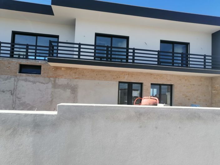 Image No.1-5 Bed Villa for sale
