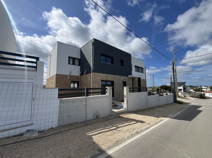 Image No.12-5 Bed Villa for sale