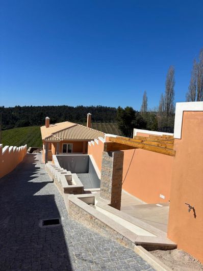 Image No.19-3 Bed Villa for sale